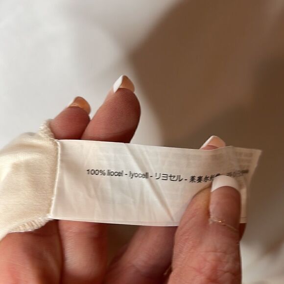 Zara Cord Belt Cream High Waisted Shorts. Size Medium. - Picture 7 of 10